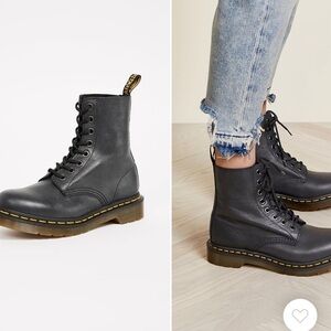 1460 pascal Virginia 8 eye boots women’s size 7